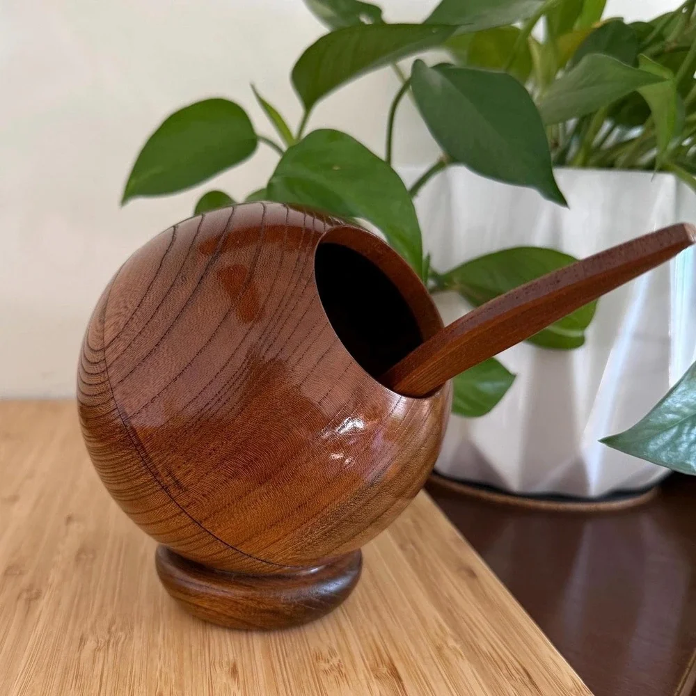 N/A beautifully sculptural